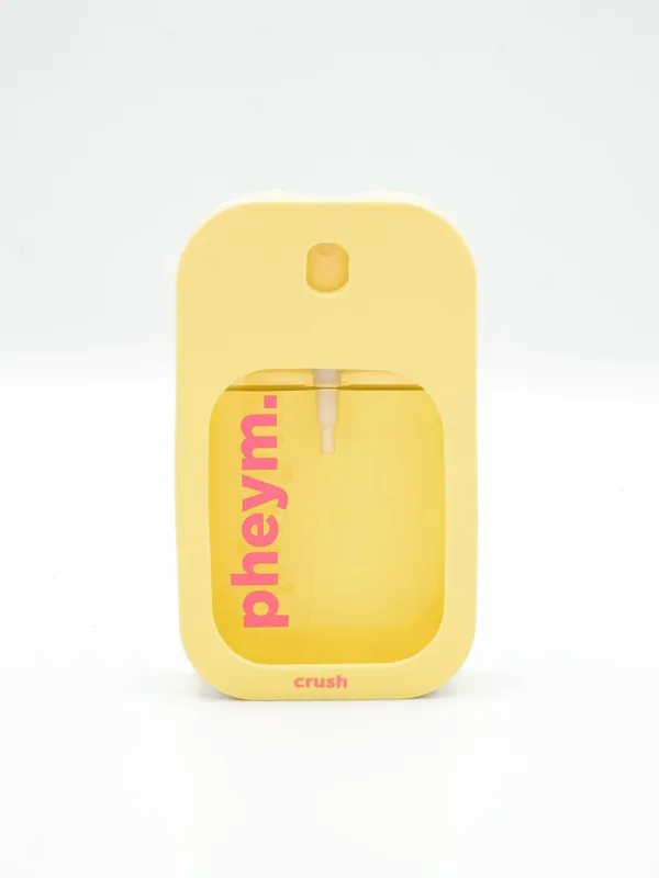 Packshot limonkowego flakonu perfum